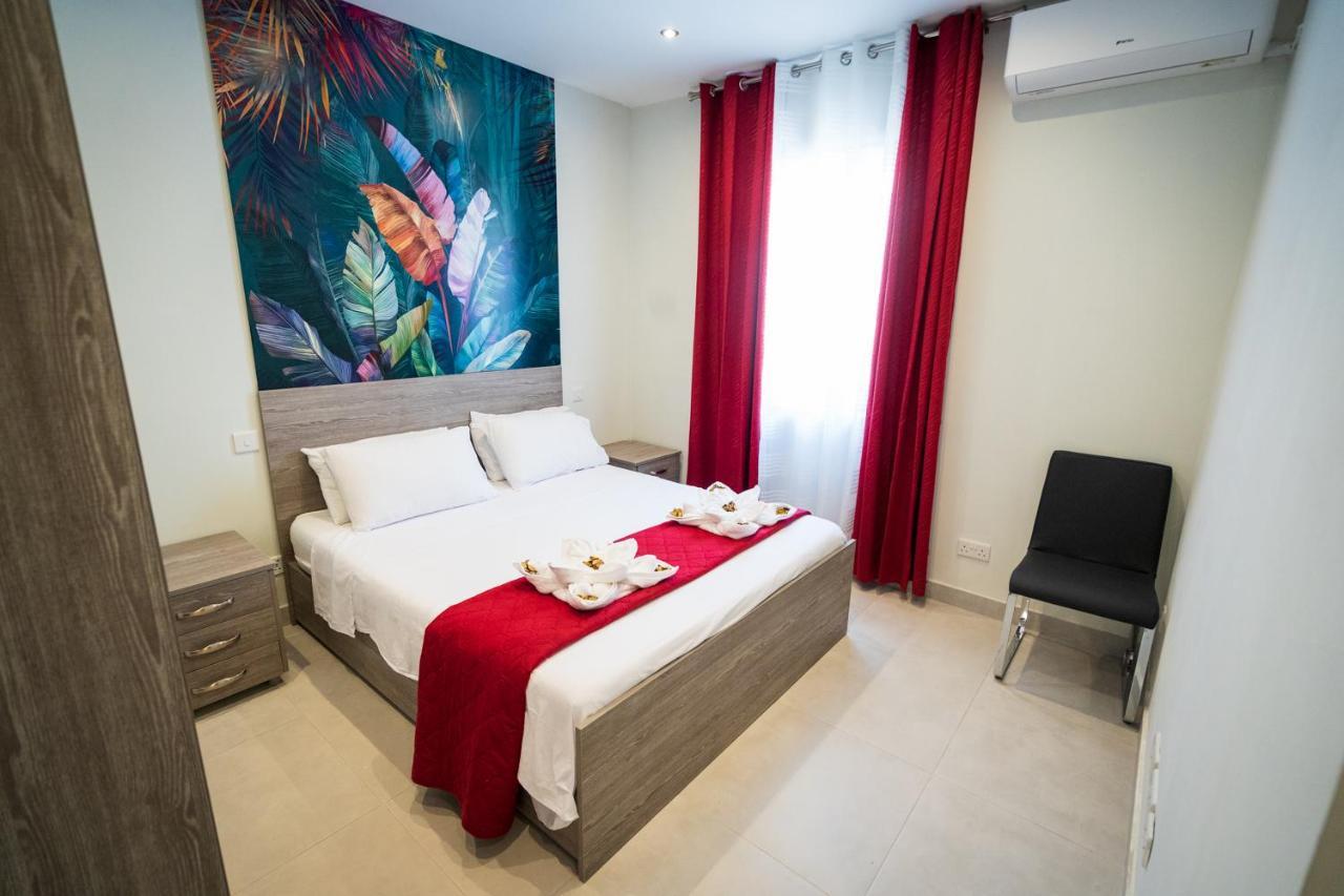 Red Rose Apartment Marsalforn Exterior foto