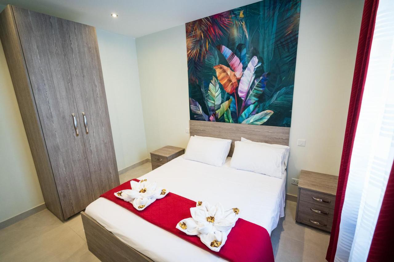 Red Rose Apartment Marsalforn Exterior foto