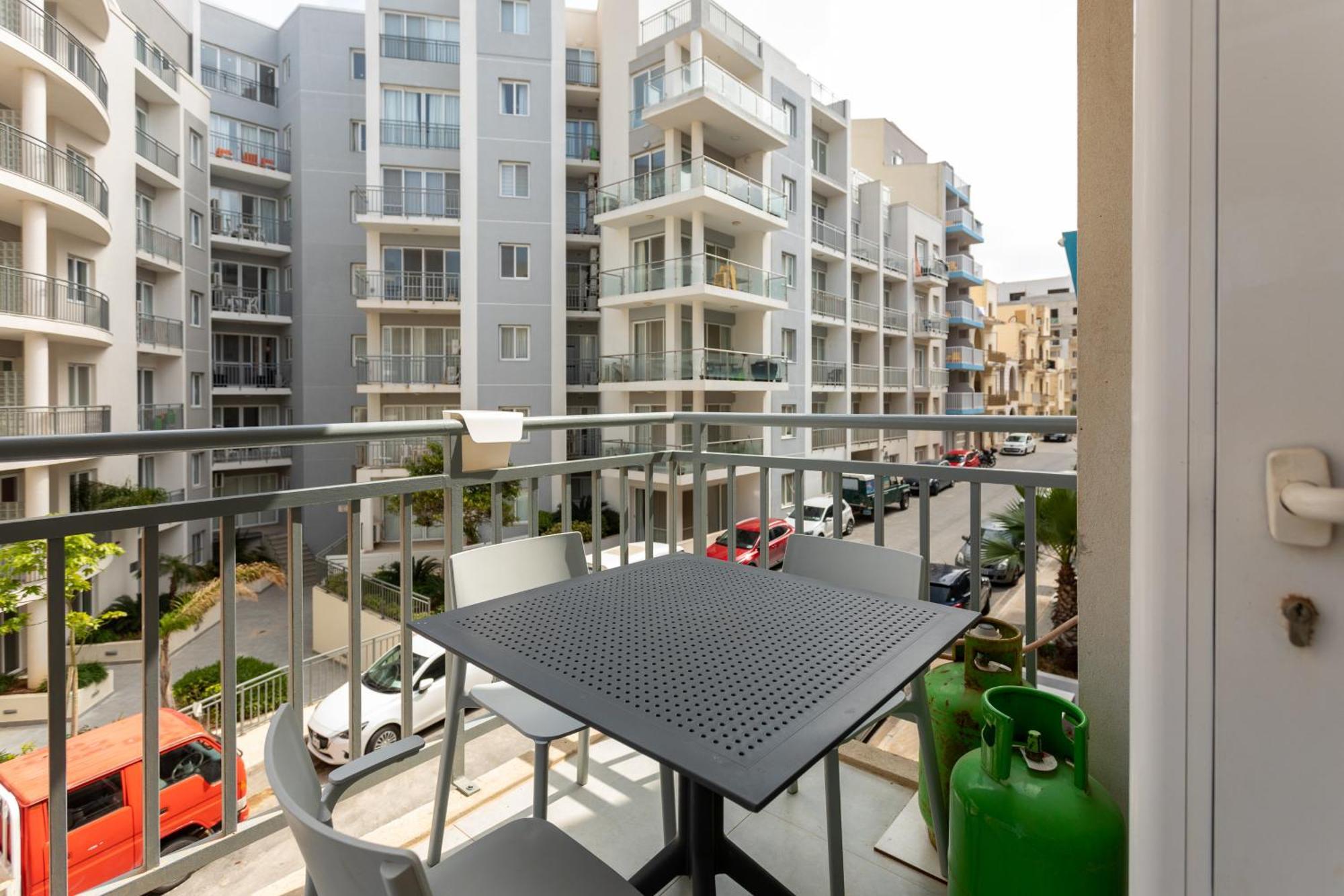 Red Rose Apartment Marsalforn Exterior foto