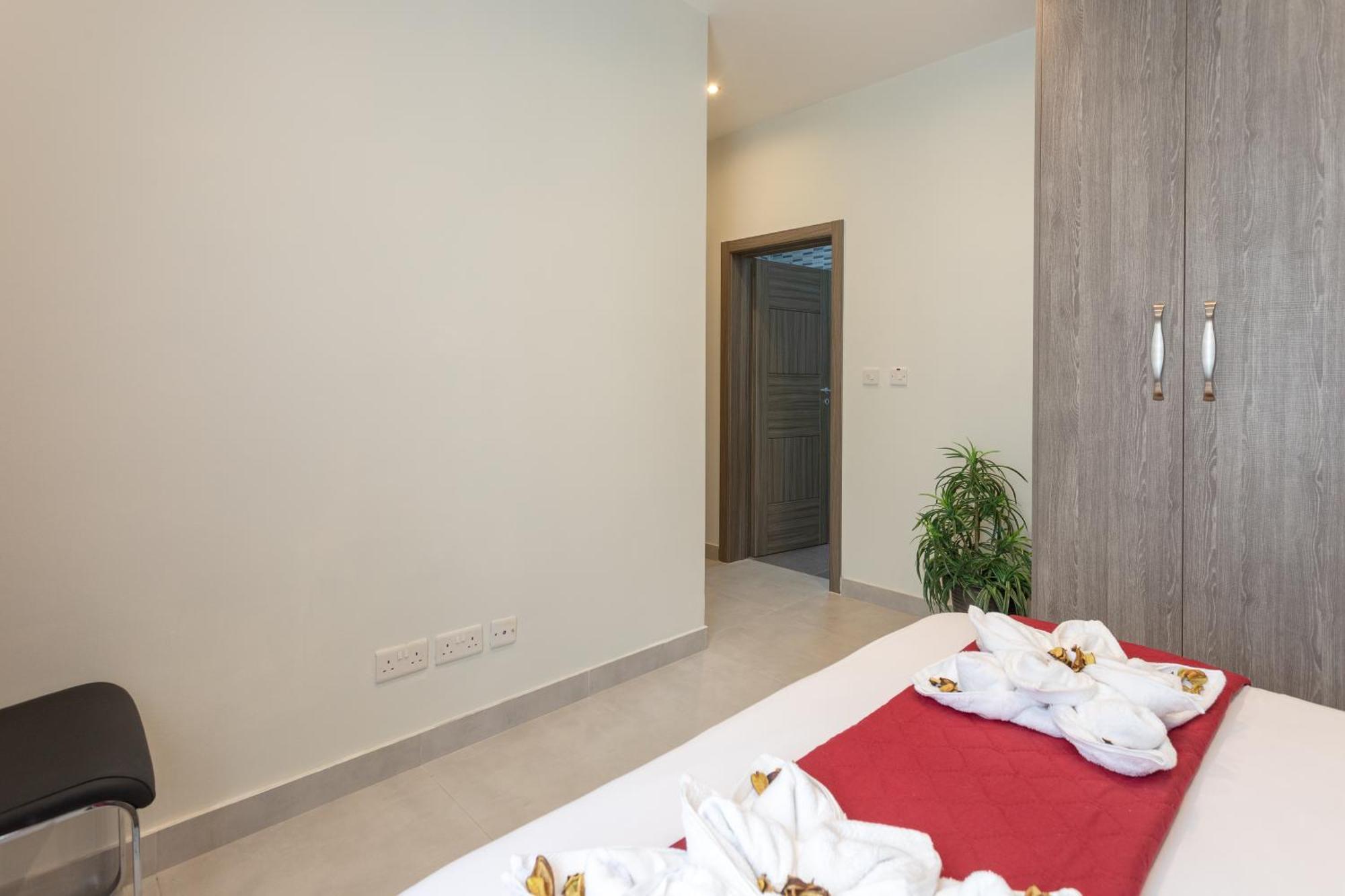 Red Rose Apartment Marsalforn Exterior foto