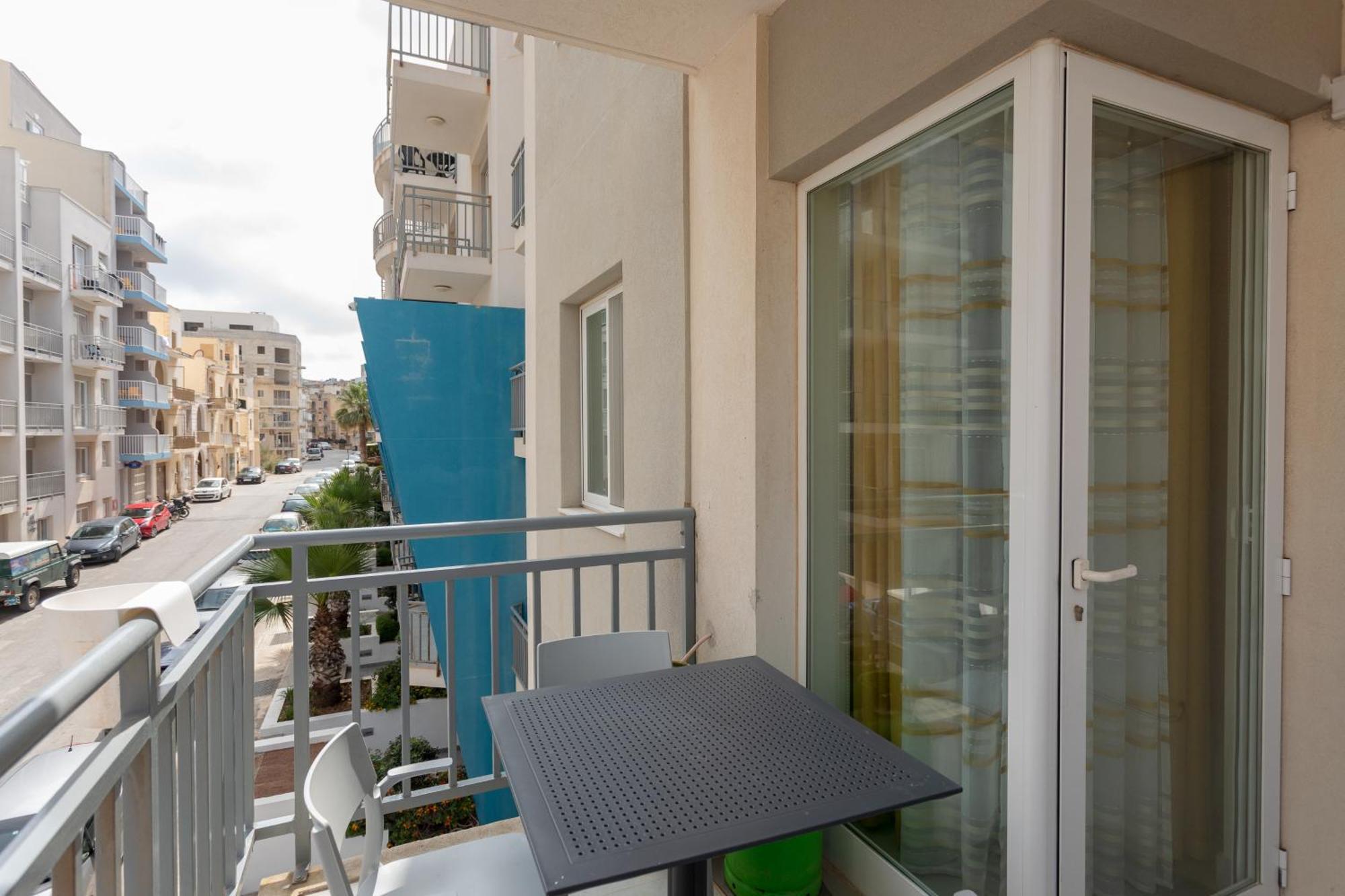 Red Rose Apartment Marsalforn Exterior foto
